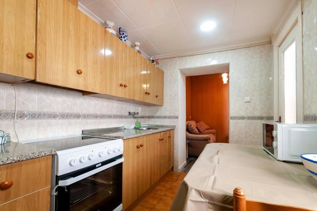 فيلا The Little House In The Neighbourhood لقنت المظهر الخارجي الصورة